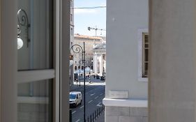 S1 Luxury Suites And Rooms