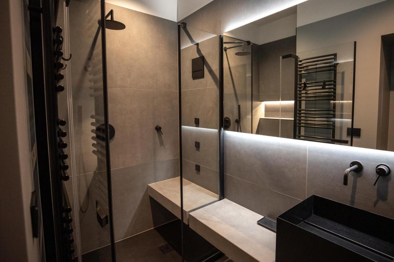 S1 Luxury Suites And Rooms Trieszt Kültér fotó