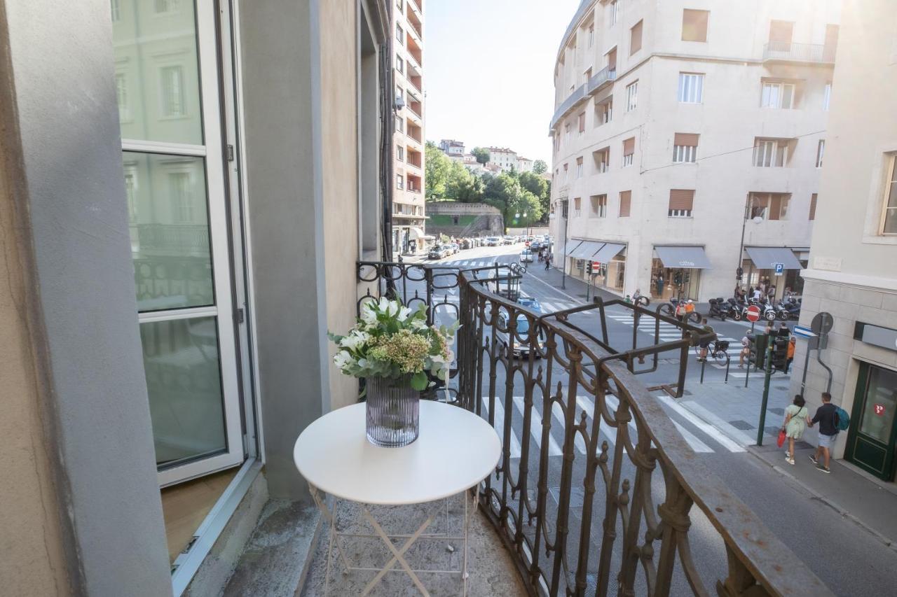S1 Luxury Suites And Rooms Trieszt Kültér fotó