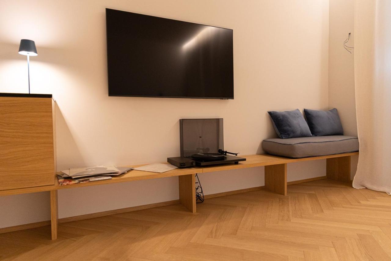 S1 Luxury Suites And Rooms Trieszt Kültér fotó